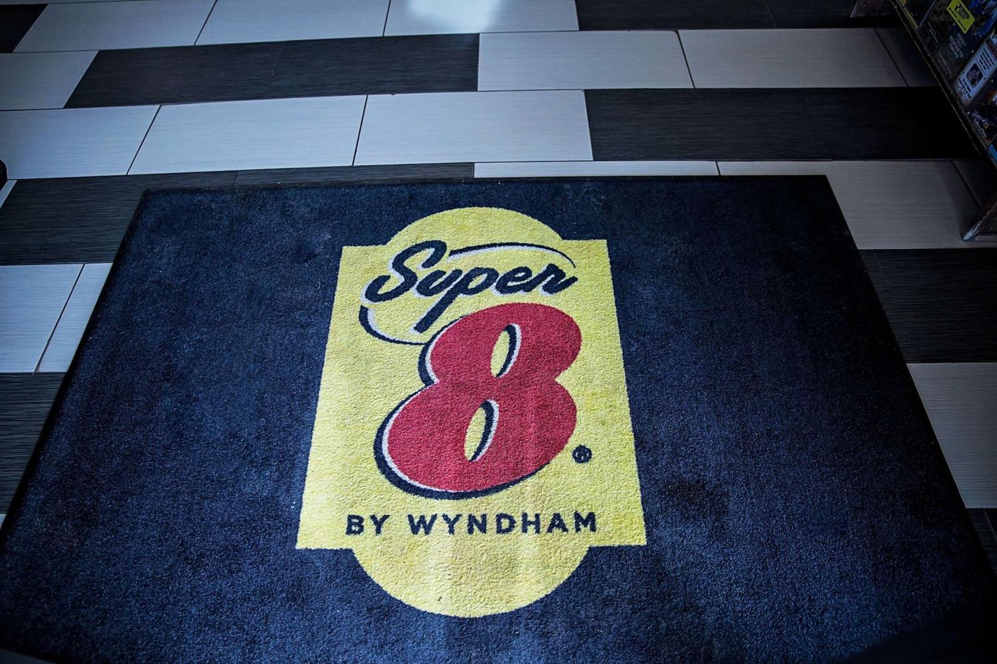 Super 8 By Wyndham Holbrook Hotel Екстериор снимка
